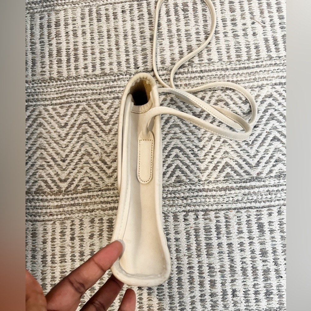 Vintage 90's Coach Classic Bone Cream Leather Scooter Crossbody Bag RARE color - Picture 2 of 9